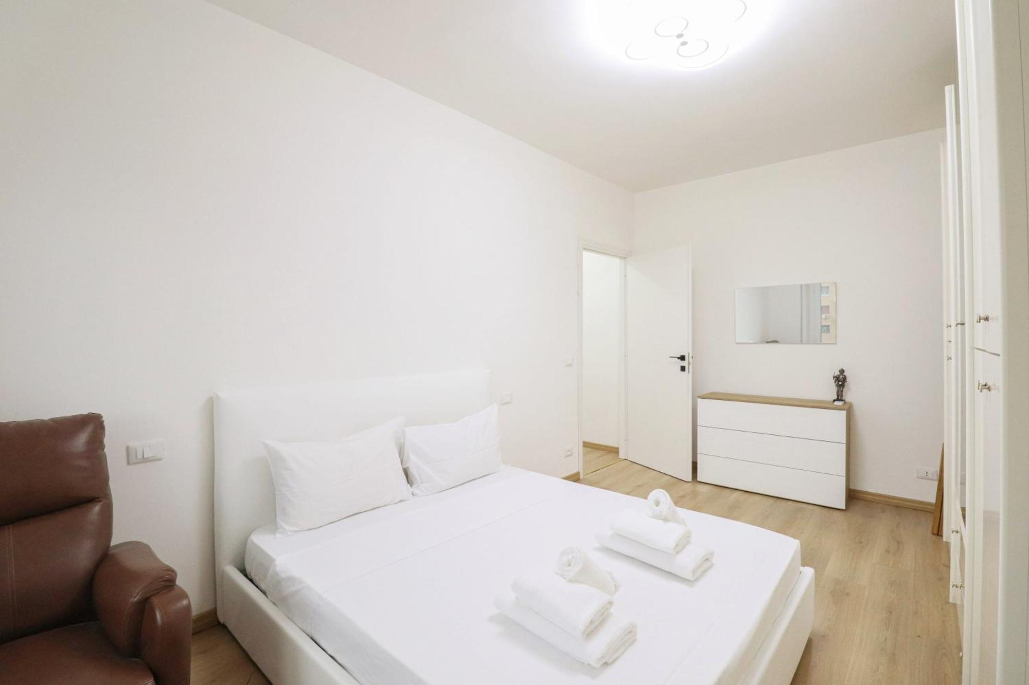 Elegant Chic - Center 10 Min, Ac, Wifi, Metro 1min * Roma